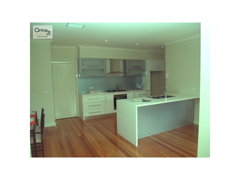 1 /1082 Doncaster Road, Doncaster East VIC 3109