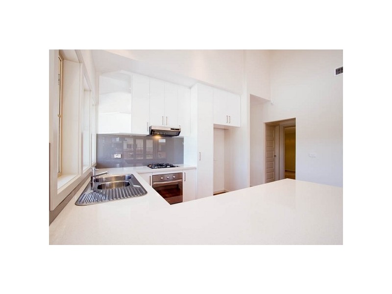 25 Reserve Rd, Ringwood VIC 3134