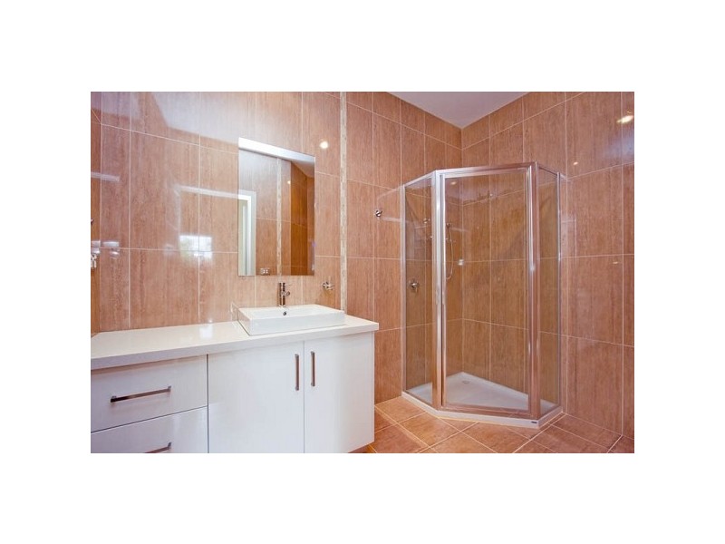 25 Reserve Rd, Ringwood VIC 3134