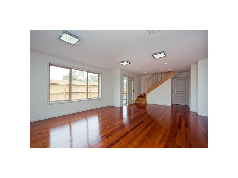 25 Reserve Rd, Ringwood VIC 3134