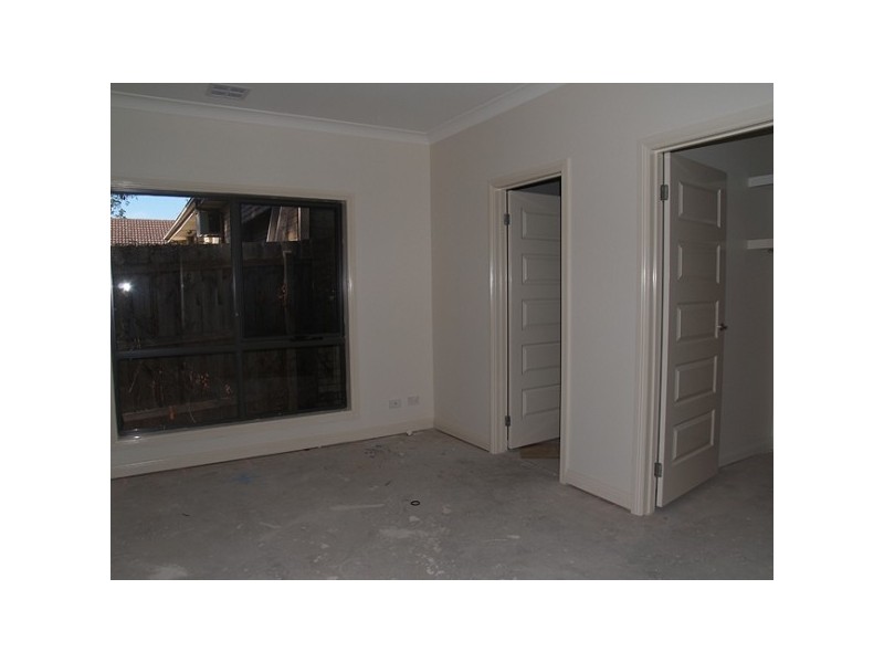 2/1093 Doncaster Rd, Doncaster East VIC 3109