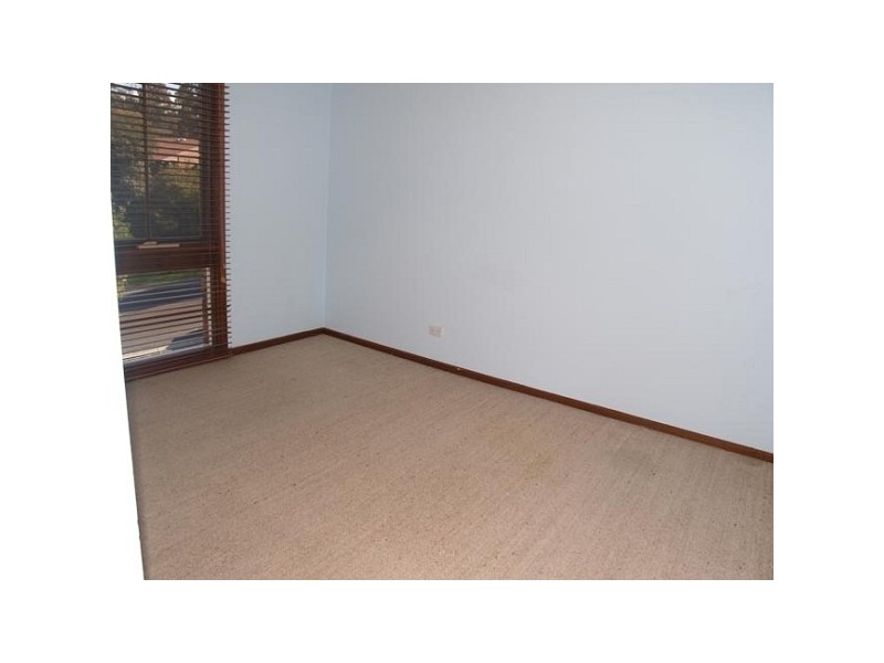 17 Devlaw Drive, Doncaster East VIC 3109