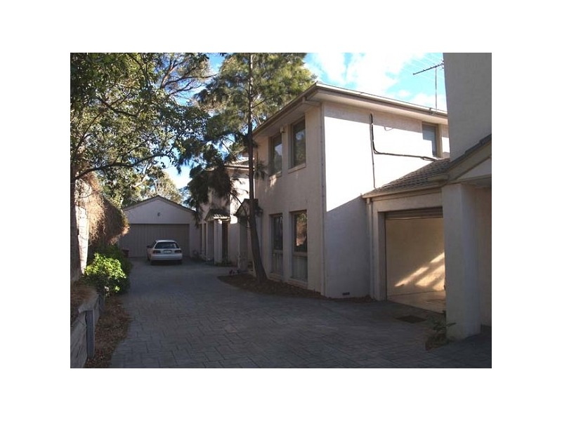 2/5 Bayley Grove, Doncaster VIC 3108