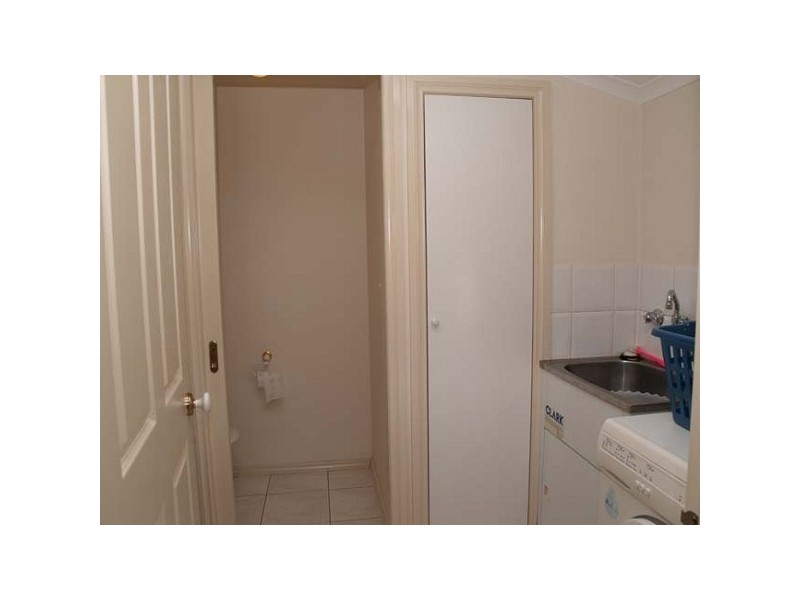 2/5 Bayley Grove, Doncaster VIC 3108