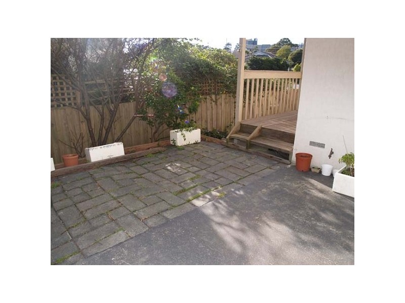 2/5 Bayley Grove, Doncaster VIC 3108