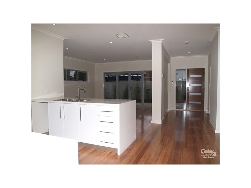 1/1082 Doncaster Road, Doncaster East VIC 3109