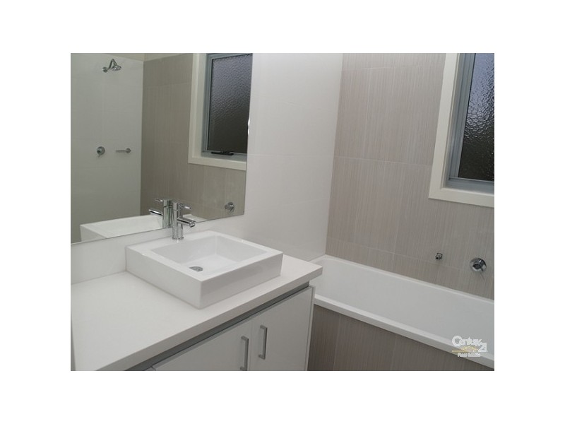 1/1082 Doncaster Road, Doncaster East VIC 3109