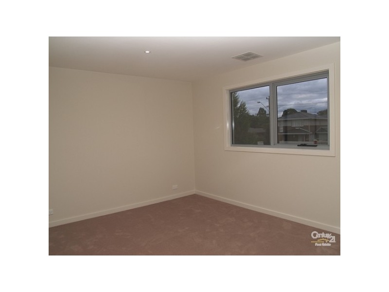 1/1082 Doncaster Road, Doncaster East VIC 3109