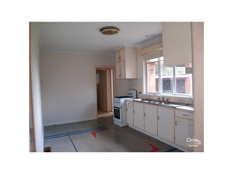 35 Hillingdon Crescent, Doncaster VIC 3108