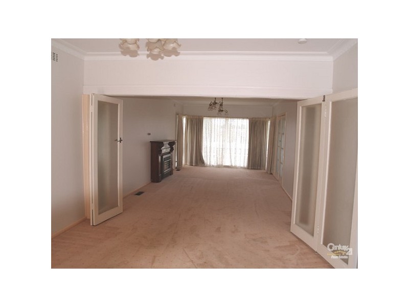 35 Hillingdon Crescent, Doncaster VIC 3108