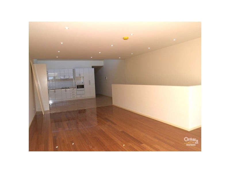 1/747 Doncaster Road, Doncaster VIC 3108