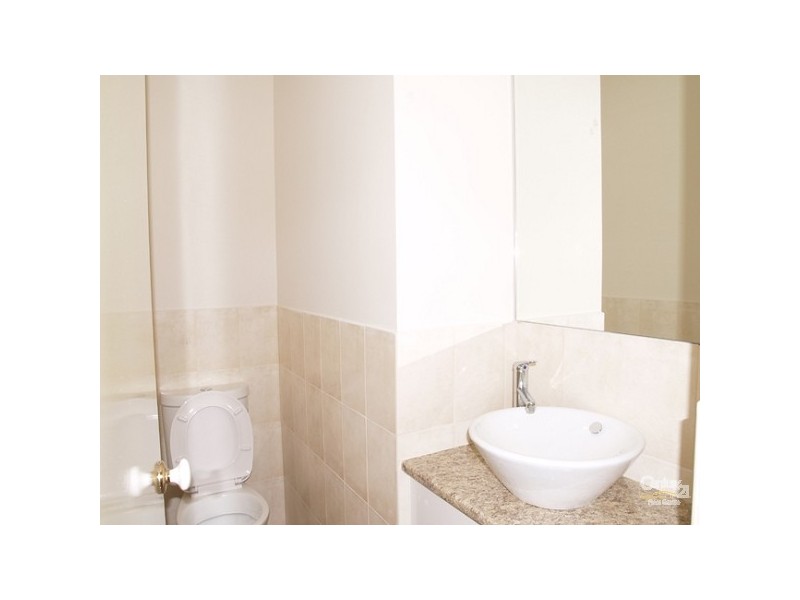 1/747 Doncaster Road, Doncaster VIC 3108