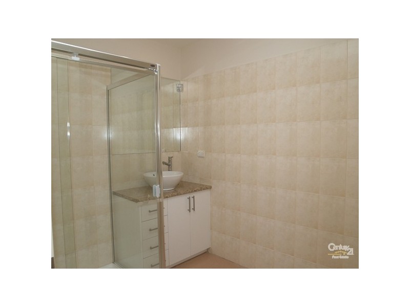 1/747 Doncaster Road, Doncaster VIC 3108