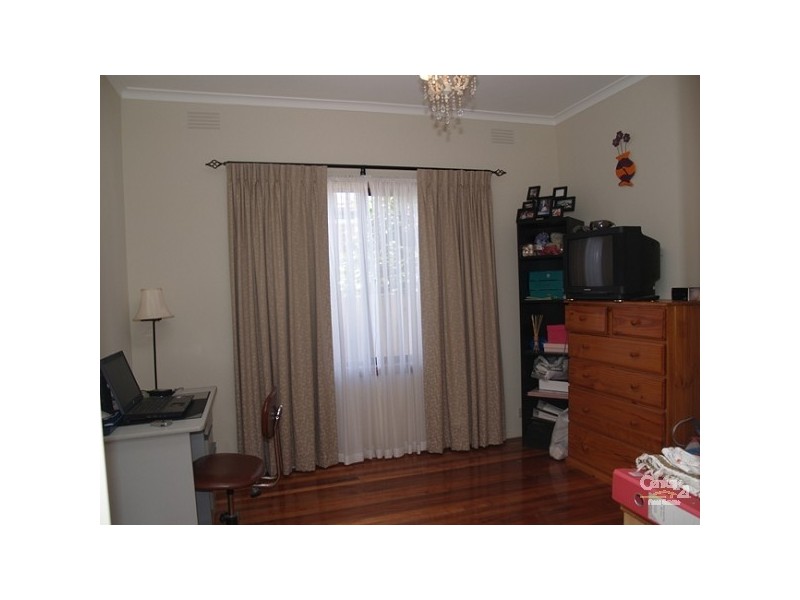 48 BARRY ROAD, Burwood East VIC 3151