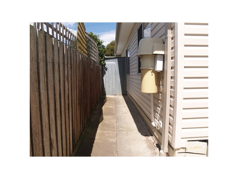 48 BARRY ROAD, Burwood East VIC 3151