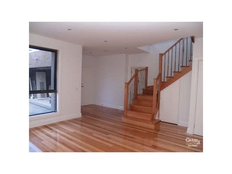 3/4 Rupert Street, Doncaster East VIC 3109