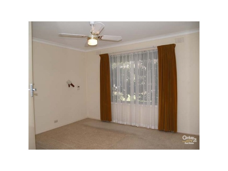 73 Wetherby Rd, Doncaster VIC 3108