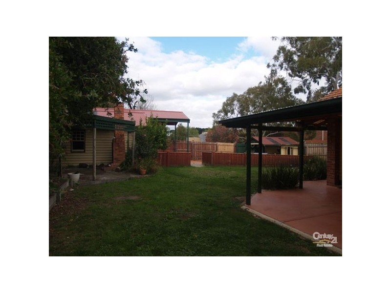 17 Queen street, Blackburn VIC 3130