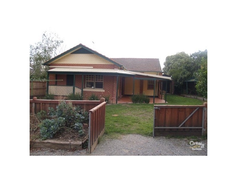17 Queen street, Blackburn VIC 3130