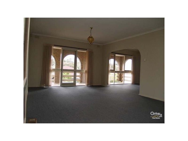 6 Sanders Road, Doncaster East VIC 3109