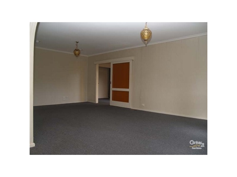 6 Sanders Road, Doncaster East VIC 3109