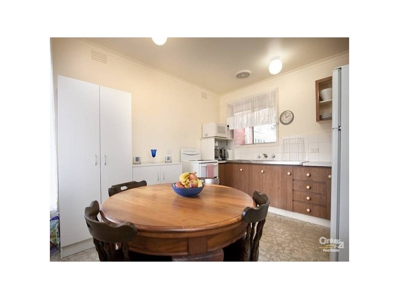 2/12 Park Avenue, Doncaster VIC 3108