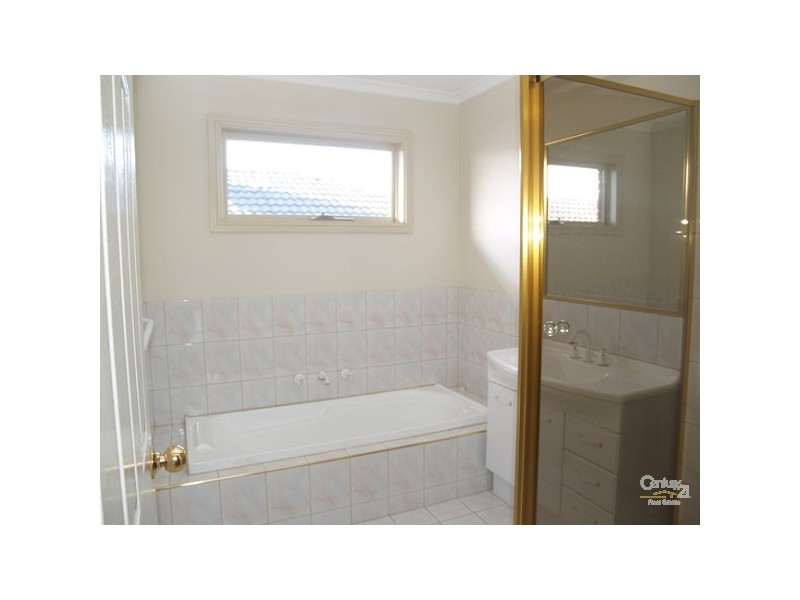 55 Robinson Grove, Bulleen VIC 3105