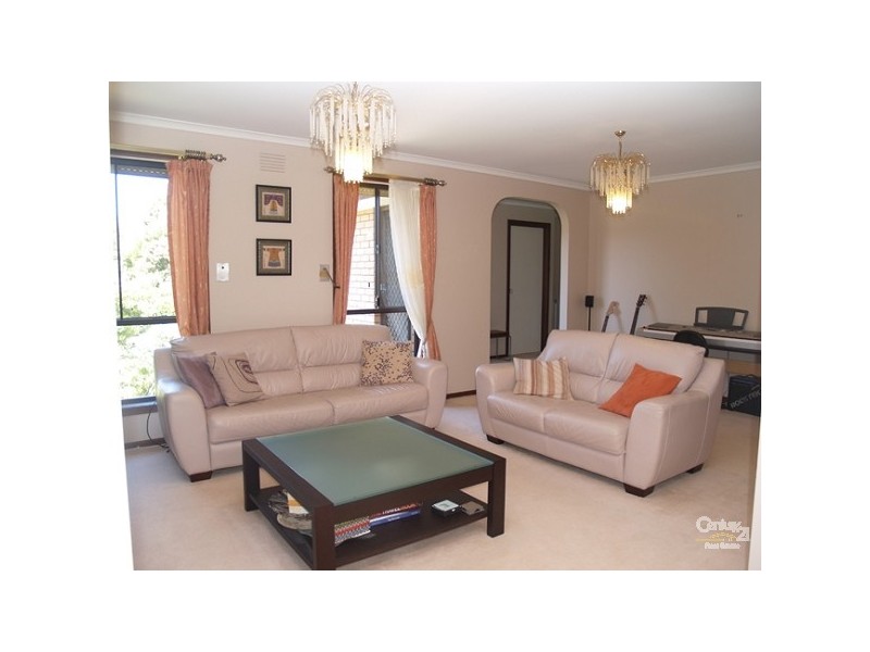 19 Montreal Drive, Doncaster East VIC 3109