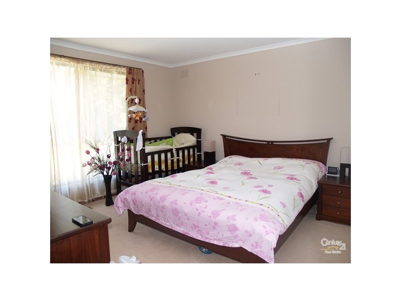 19 Montreal Drive, Doncaster East VIC 3109