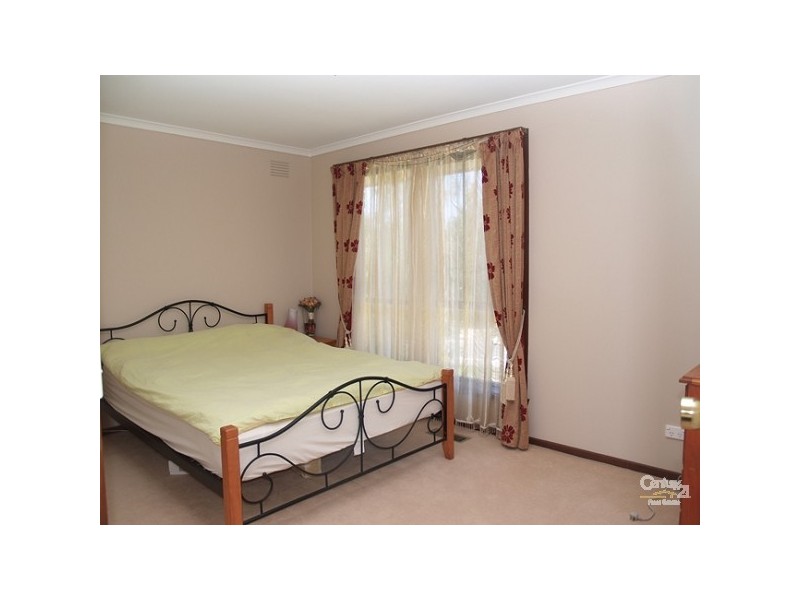 19 Montreal Drive, Doncaster East VIC 3109