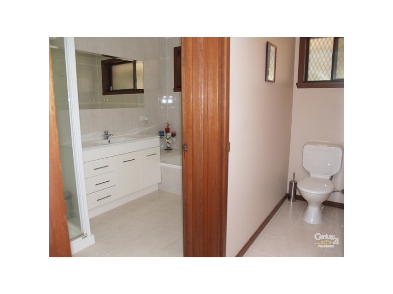 19 Montreal Drive, Doncaster East VIC 3109