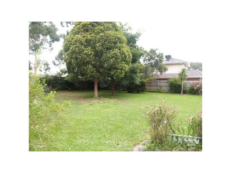 17 ORLOFF COURT, Burwood East VIC 3151