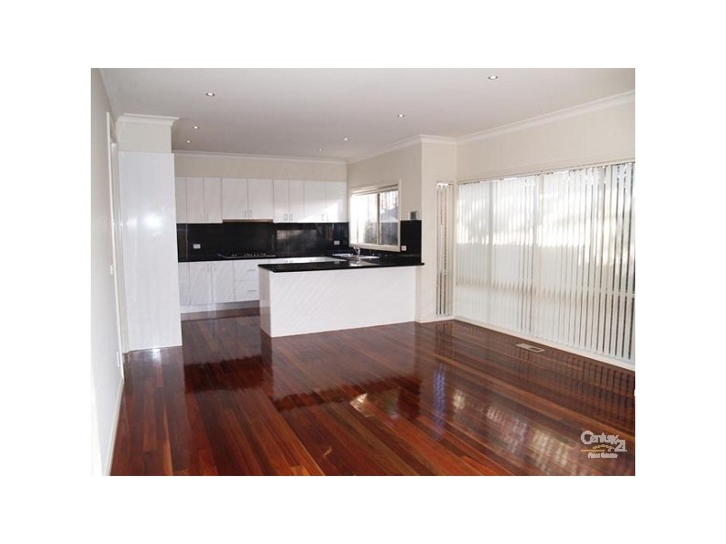 2/2B Minaki Avenue, Doncaster East VIC 3109