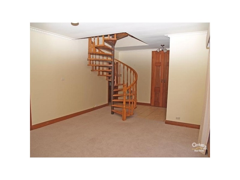 169 Bedford Road, Ringwood East VIC 3135