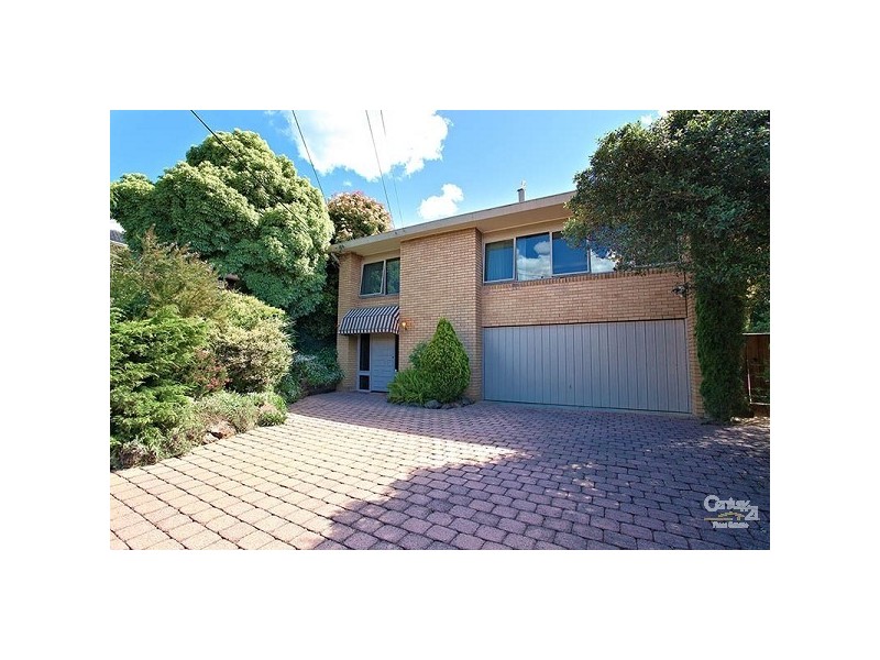 11 Benton Court, Doncaster VIC 3108
