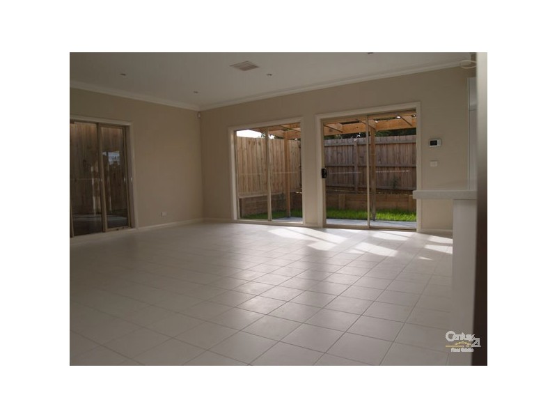 2/22 Finch Street, Notting Hill VIC 3168