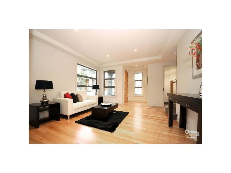 2/53-55 Williams Road, Blackburn VIC 3130