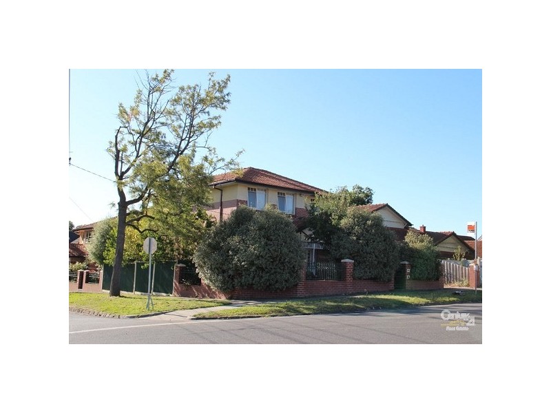 126 Through Road, Camberwell VIC 3124