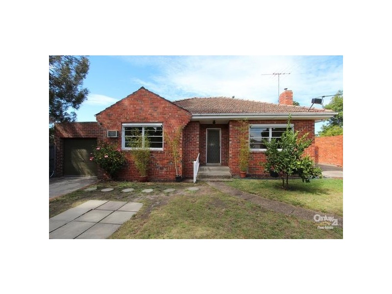 1/8 Sweyn Street, Balwyn North VIC 3104