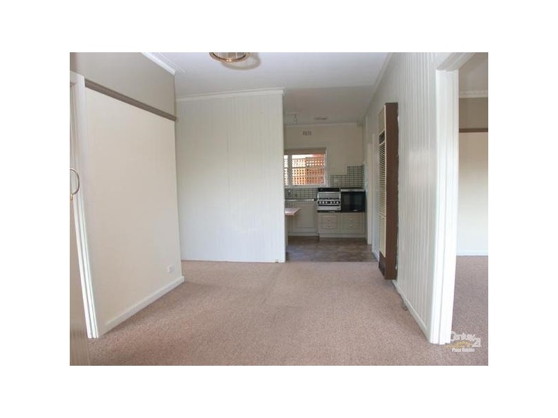 1/8 Sweyn Street, Balwyn North VIC 3104