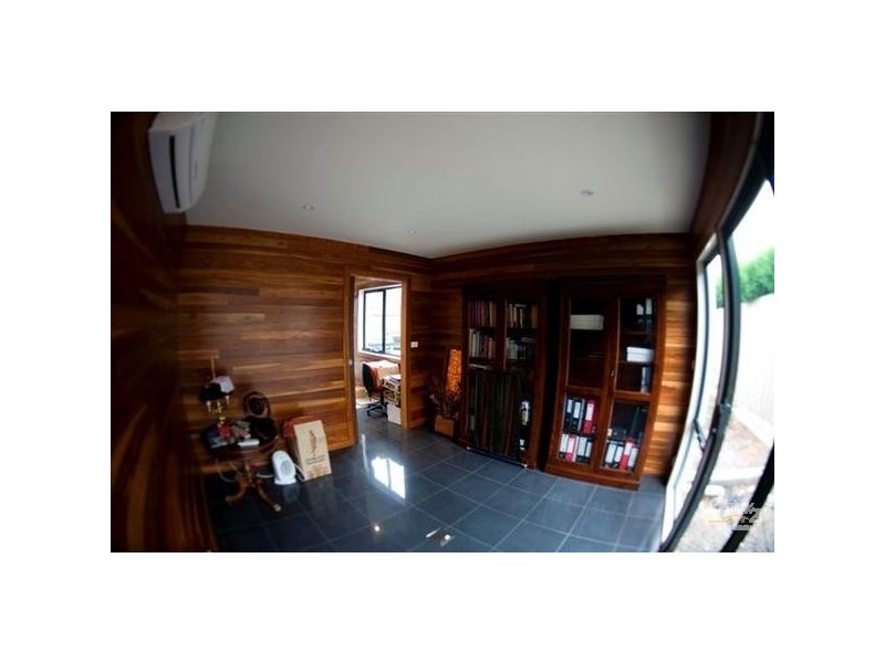 213 Whitehorse Road, Blackburn VIC 3130