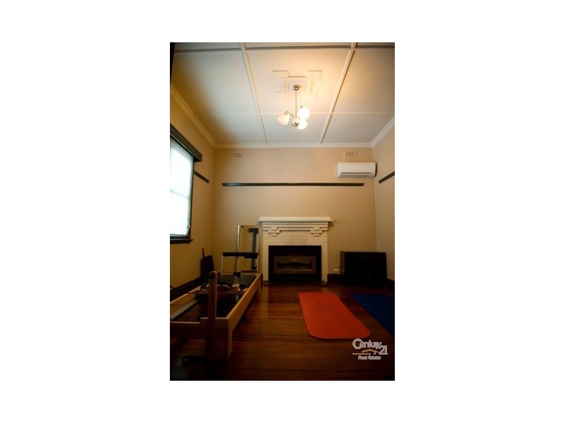 213 Whitehorse Road, Blackburn VIC 3130