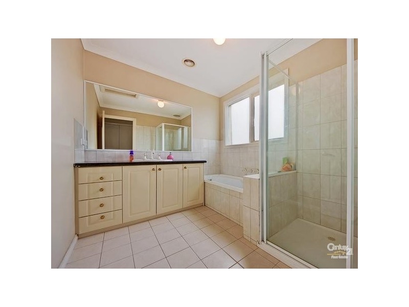 23 Morna Road, Doncaster East VIC 3109