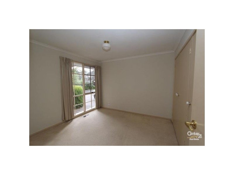 1/5 Mitcham Road, Donvale VIC 3111