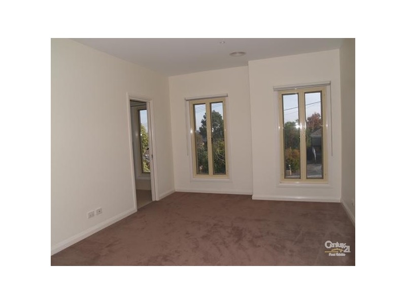 1/16 Morris Street, Doncaster VIC 3108