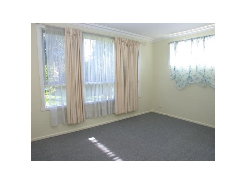 5 Glenda Street, Doncaster VIC 3108