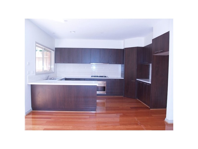 1/7 May Street, Doncaster East VIC 3109