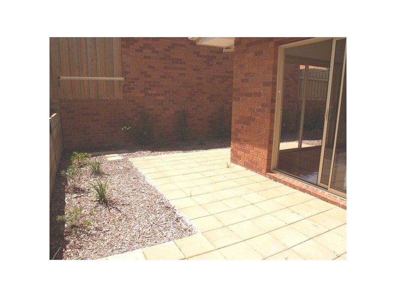 1/7 May Street, Doncaster East VIC 3109