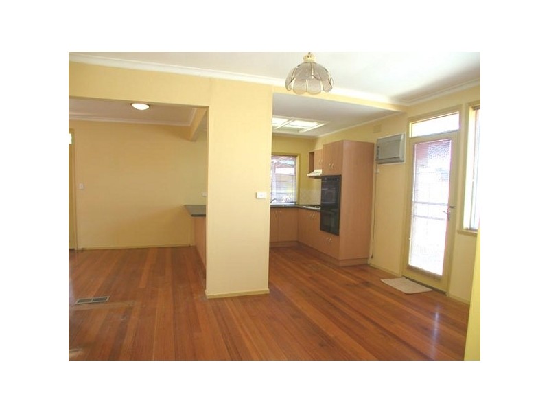 411 Manningham Rd, Doncaster VIC 3108