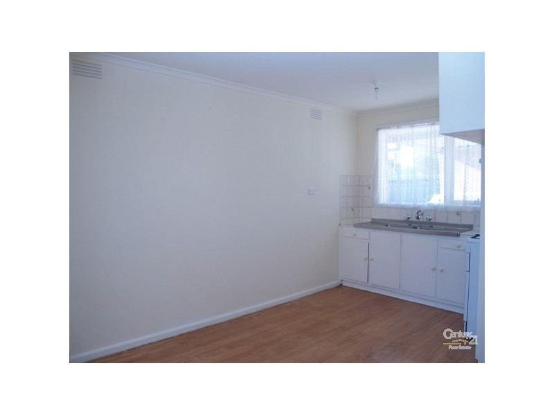 172 Dunne Street, Kingsbury VIC 3083